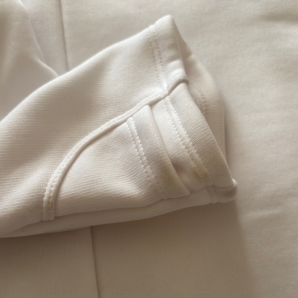 BNWT Women's White Quilted Jacket by FILA - Picture 6 of 9